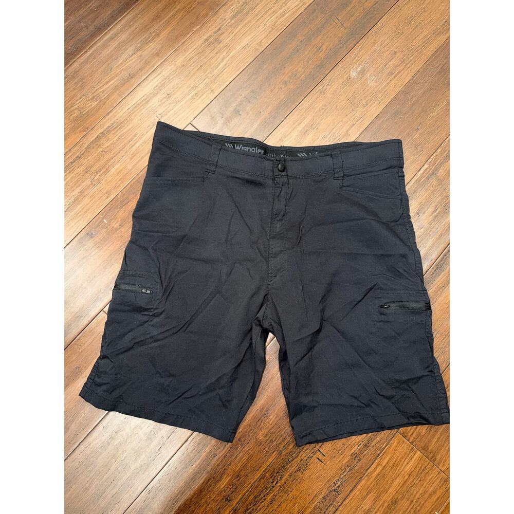 Wrangler ATG outdoor performance shorts Black 42